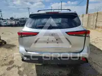 2022 Toyota Highlander фото
