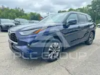 2022 Toyota Highlander photo