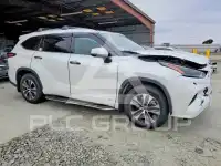 2022 Toyota Highlander photo