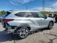 2022 Toyota Highlander фото