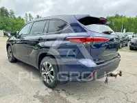 2022 Toyota Highlander photo