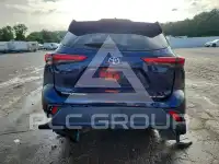 2022 Toyota Highlander photo