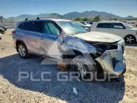 2022 Toyota Highlander photo