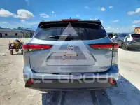2022 Toyota Highlander фото