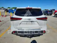 2022 Toyota Highlander фото
