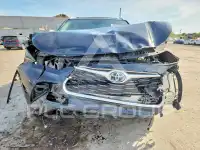 2022 Toyota Highlander фото