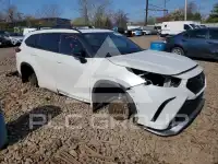 2022 Toyota Highlander фото