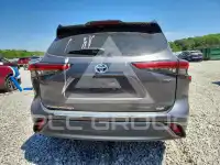 2022 Toyota Highlander фото