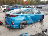 2022 Toyota PRIUS фото