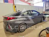 2022 Toyota PRIUS photo