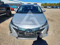2022 Toyota PRIUS фото