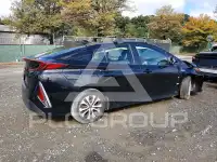 2022 Toyota PRIUS photo