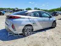 2022 Toyota PRIUS photo