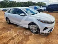 2022 KIA Forte фото