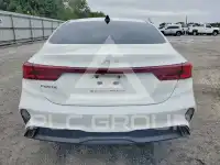 2022 KIA Forte фото