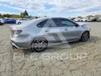 2022 KIA Forte фото