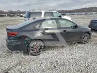 2022 KIA Forte фото