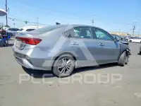 2022 KIA Forte фото