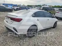 2022 KIA Forte фото