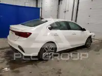 2022 KIA Forte photo