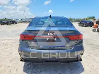 2022 KIA Forte фото