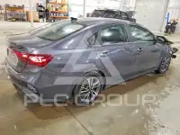 2022 KIA Forte photo