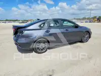 2022 KIA Forte фото