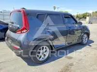 2022 KIA Soul фото