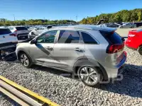 2022 KIA Niro фото