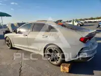 2022 KIA K5 фото