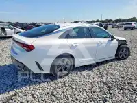 2022 KIA K5 фото