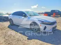 2022 KIA K5 фото