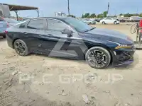 2022 KIA K5 фото