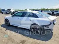 2022 KIA K5 фото