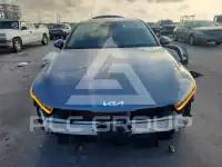 2022 KIA K5 фото