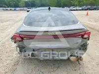 2022 KIA K5 фото