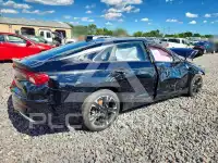 2022 KIA K5 фото