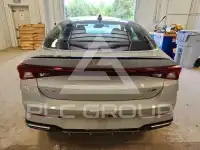 2022 KIA K5 фото