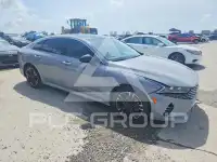 2022 KIA K5 фото