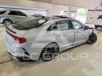2022 KIA K5 фото