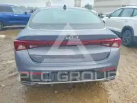 2022 KIA K5 фото