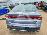 2022 KIA K5 фото
