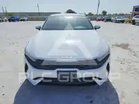 2022 KIA K5 фото