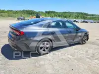 2022 KIA K5 фото