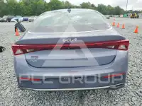 2022 KIA K5 фото