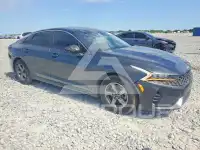 2022 KIA K5 фото