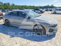 2022 KIA K5 фото