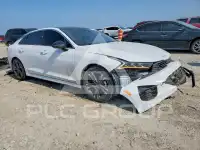 2022 KIA K5 фото