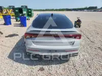 2022 KIA K5 фото