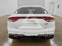 2022 KIA Stinger фото